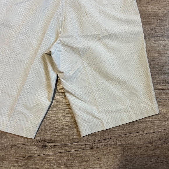 O’NEILL Relaxed Fit Below the Knee Shorts (Size 28) - Picture 8 of 11